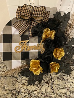 Charger Plare Arrangement $30.00 SOLD