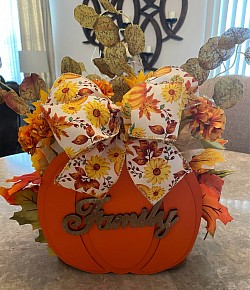 Floral Arrangement $45.00 - SOLD