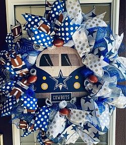 Dallas Wreath - $55.00 - SOLD